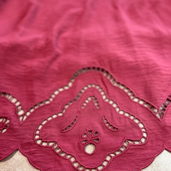 New Adrianna Papell Eyelet Scallop Hem Puff Sleeve Blouse in XS Rose - Picture 10 of 13